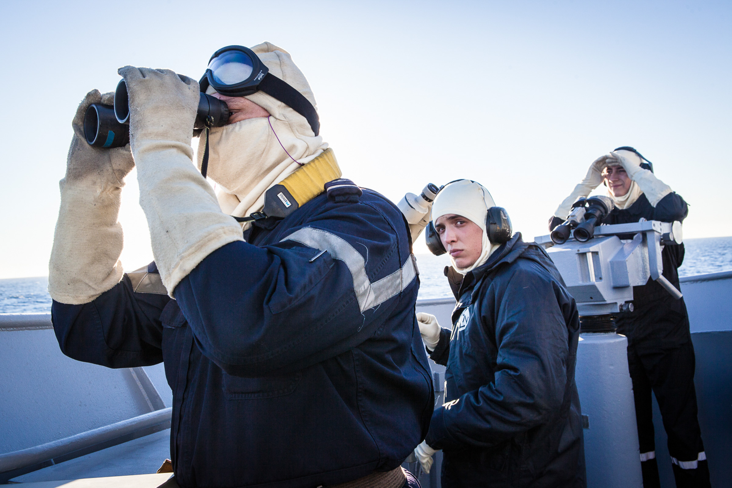 Mer méditerrannée, 30.11.2015. Exercices interarmées à bord de la frégate anti-aérienne le "Jean bart". Ces exercices incluent des tirs à balles réelles sur des drones et des cibles en mer.